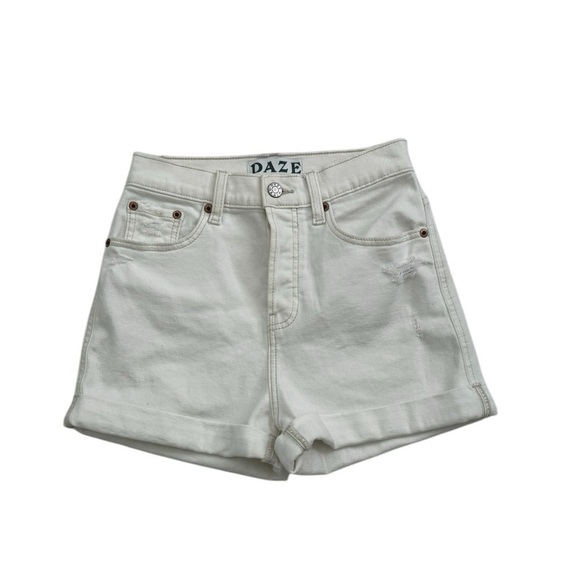 DAZE Pants - DAZE DENIM Dad High Rise Cuff Womens Off White Denim Shorts Size 25